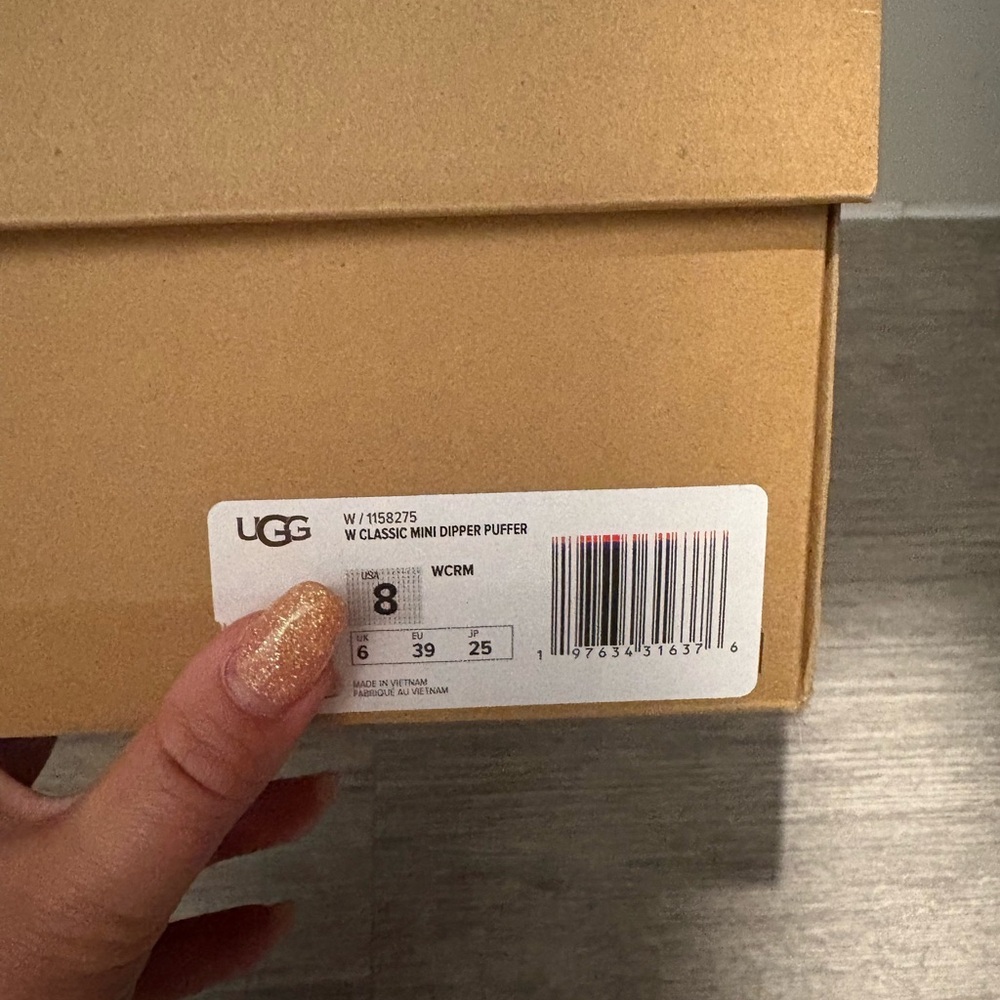 UGG Women's Cream Platform Boots - Picture 9 of 9